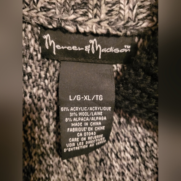 Cape - waist lenght (size L-XL) - Picture 2 of 3